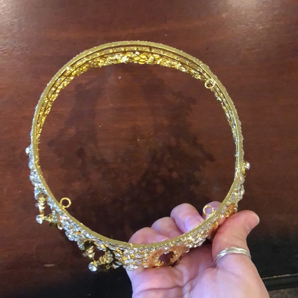NWT5” width Golden Yellow Rhinestone Covered Crown w/built in hair hoops for pin - Picture 7 of 9